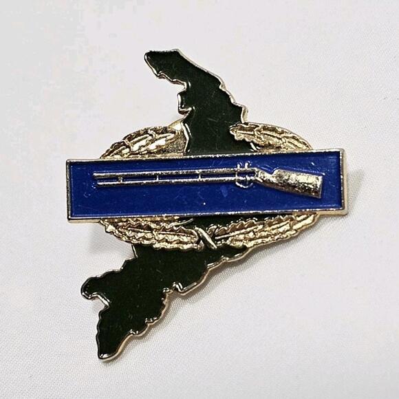 Other - Vintage US Military Army Vietnam Combat Infantry Badge Lapel Hat Pin